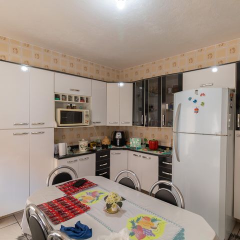 Casa para alugar com 300m², 2 quartos e 2 vagas Casa para alugar com 300m², 2 quartos e 2 vagasCozinha