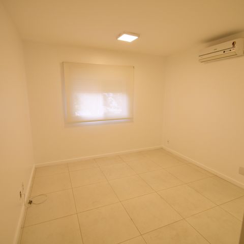 Casa de condomínio para alugar com 220m², 3 quartos e 4 vagasQuarto Suíte 3