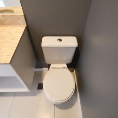 Casa de condomínio para alugar com 220m², 3 quartos e 4 vagasLavabo