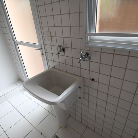 Casa de condomínio para alugar com 220m², 3 quartos e 4 vagasÁrea de Serviço