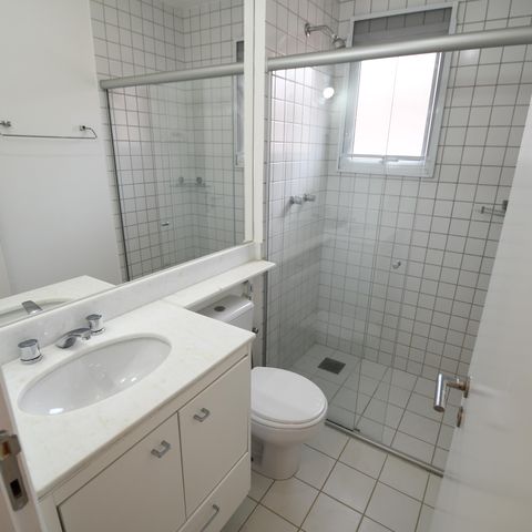 Casa de condomínio para alugar com 220m², 3 quartos e 4 vagasBanheiro Suíte 2