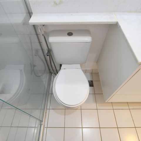 Casa de condomínio para alugar com 220m², 3 quartos e 4 vagasBanheiro Suíte 3
