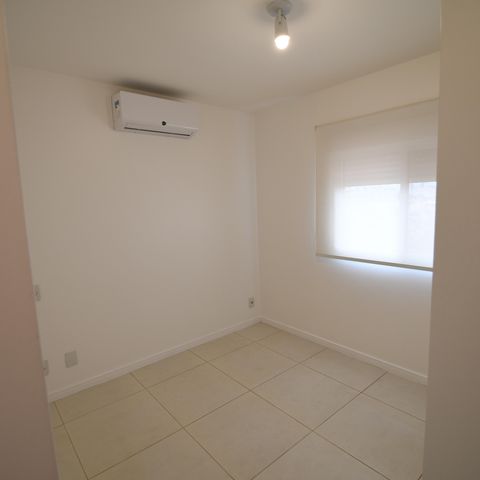 Casa de condomínio para alugar com 220m², 3 quartos e 4 vagasQuarto Suíte 2