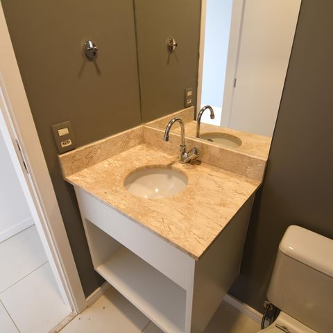 Casa de condomínio para alugar com 220m², 3 quartos e 4 vagasLavabo
