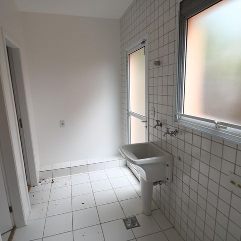 Casa de condomínio para alugar com 220m², 3 quartos e 4 vagasÁrea de Serviço