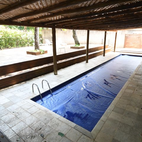 Casa de condomínio para alugar com 220m², 3 quartos e 4 vagasÁrea comum - Piscina