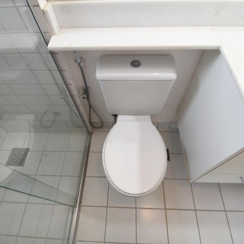Casa de condomínio para alugar com 220m², 3 quartos e 4 vagasBanheiro Suíte 1