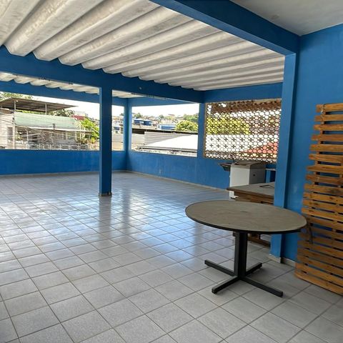 Casa para alugar com 300m², 4 quartos e 5 vagasTerraço