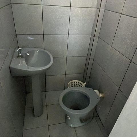 Casa para alugar com 300m², 4 quartos e 5 vagasBanheiro Terraço
