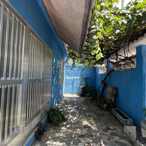 Casa para alugar com 300m², 4 quartos e 5 vagasQuintal