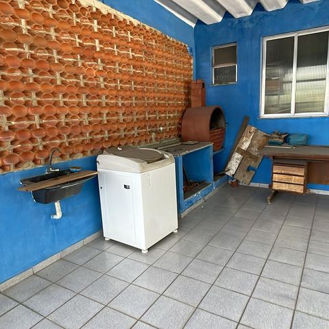 Casa para alugar com 300m², 4 quartos e 5 vagasTerraço