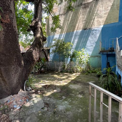 Casa para alugar com 300m², 4 quartos e 5 vagasQuintal