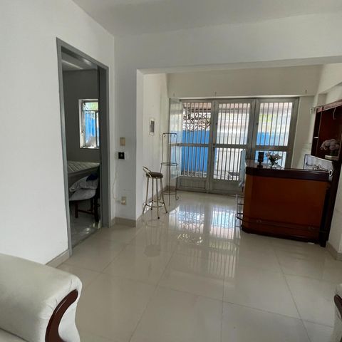 Casa para alugar com 300m², 4 quartos e 5 vagasSala