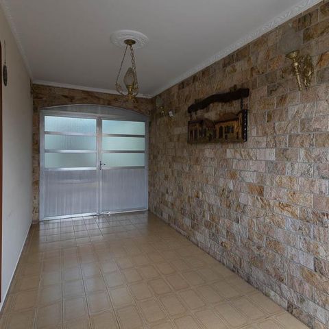 Casa à venda com 280m², 4 quartos e 8 vagasGaragem