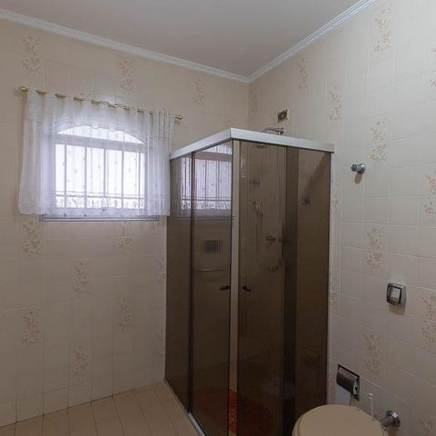 Casa à venda com 280m², 4 quartos e 8 vagasBanheiro 3