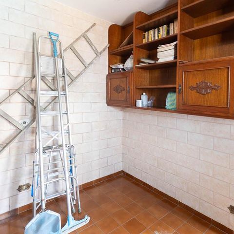 Casa à venda com 280m², 4 quartos e 8 vagasQuarto 4