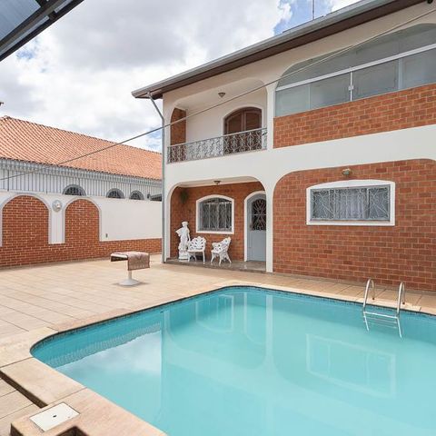 Casa à venda com 280m², 4 quartos e 8 vagasÁrea comum - Piscina