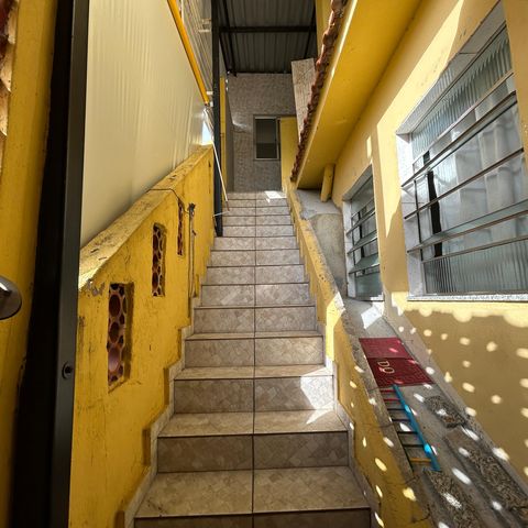 Casa para alugar com 100m², 3 quartos e 1 vagaEscada