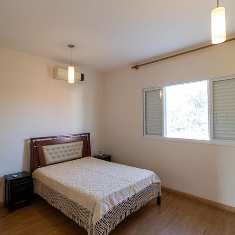 Casa à venda com 254m², 3 quartos e 2 vagasSuíte