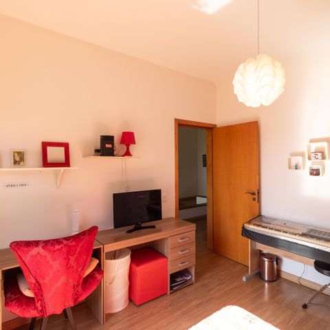 Casa à venda com 254m², 3 quartos e 2 vagasQuarto 02