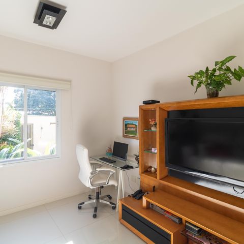 Casa à venda com 254m², 3 quartos e 2 vagasSalas