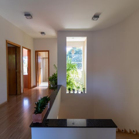 Casa à venda com 254m², 3 quartos e 2 vagasHall dos dormitórios