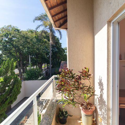 Casa à venda com 254m², 3 quartos e 2 vagasSacada do Quarto 02