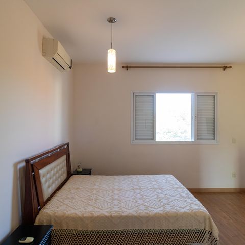 Casa à venda com 254m², 3 quartos e 2 vagasSuíte