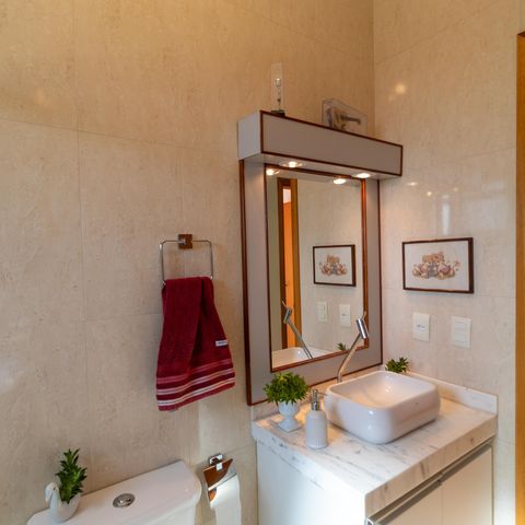 Casa à venda com 254m², 3 quartos e 2 vagasBanheiro