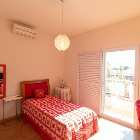 Casa à venda com 254m², 3 quartos e 2 vagasQuarto 02