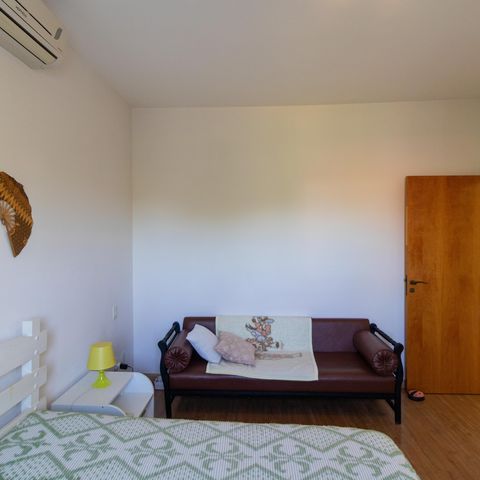 Casa à venda com 254m², 3 quartos e 2 vagasQuarto 01