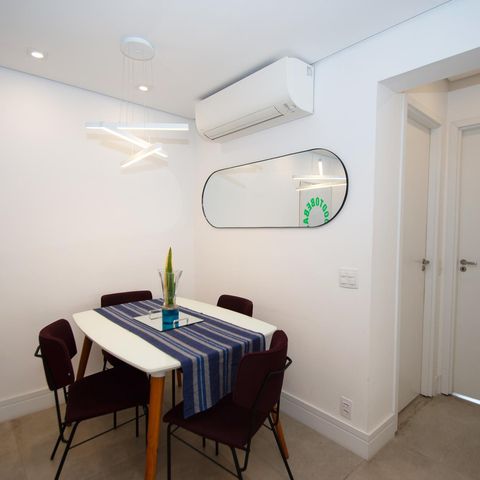 Apartamento à venda com 57m², 2 quartos e 1 vagaSala de jantar
