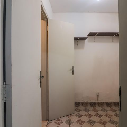 Casa à venda com 106m², 2 quartos e 1 vagaQuarto de Serviço