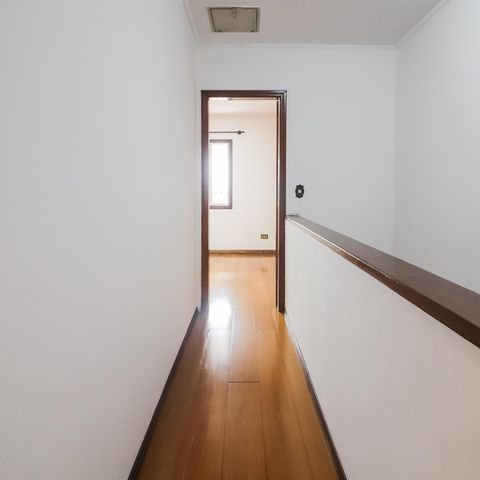 Casa à venda com 106m², 2 quartos e 1 vagaCorredor