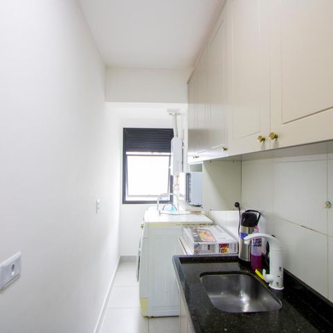 Apartamento à venda com 40m², 2 quartos e 2 vagas Apartamento à venda com 40m², 2 quartos e 2 vagasCozinha/Área de serviço