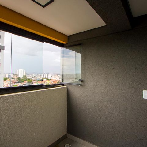Apartamento à venda com 40m², 2 quartos e 2 vagas Apartamento à venda com 40m², 2 quartos e 2 vagasVaranda da sala