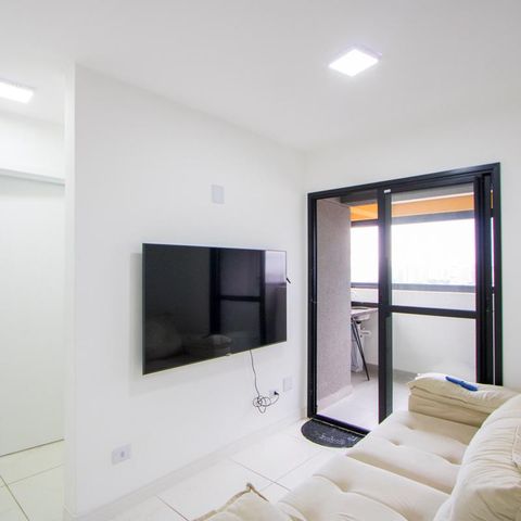 Apartamento à venda com 40m², 2 quartos e 2 vagas Apartamento à venda com 40m², 2 quartos e 2 vagasSala