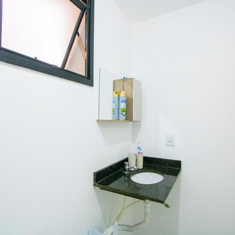 Apartamento à venda com 40m², 2 quartos e 2 vagas Apartamento à venda com 40m², 2 quartos e 2 vagasBanheiro