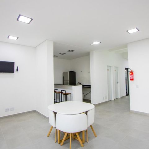 Apartamento à venda com 40m², 2 quartos e 2 vagas Apartamento à venda com 40m², 2 quartos e 2 vagasÁrea comum - Salão de festas