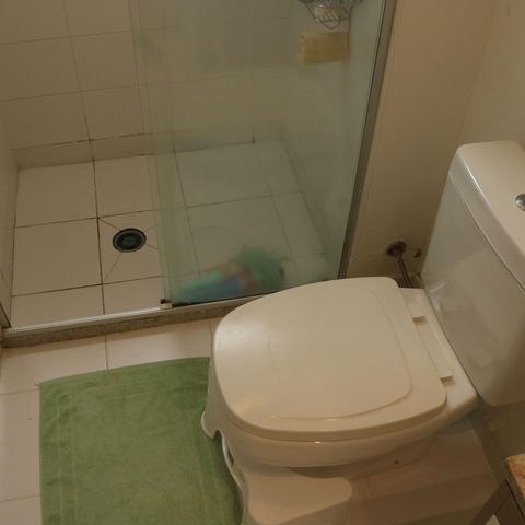 Apartamento à venda com 104m², 2 quartos e 2 vagasBanheiro 1