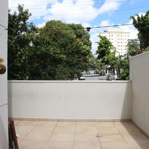Apartamento à venda com 104m², 2 quartos e 2 vagasVaranda
