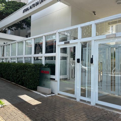 Apartamento à venda com 104m², 2 quartos e 2 vagasFachada do Prédio