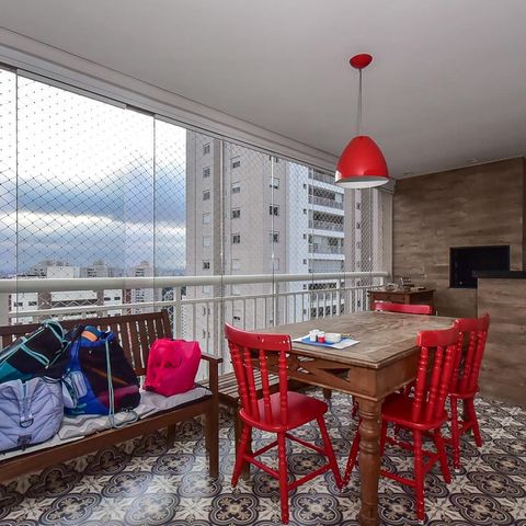 Apartamento à venda com 141m², 3 quartos e 2 vagasVaranda