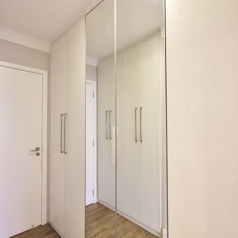 Apartamento à venda com 141m², 3 quartos e 2 vagasArmário da Suíte 1