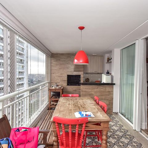 Apartamento à venda com 141m², 3 quartos e 2 vagasVaranda