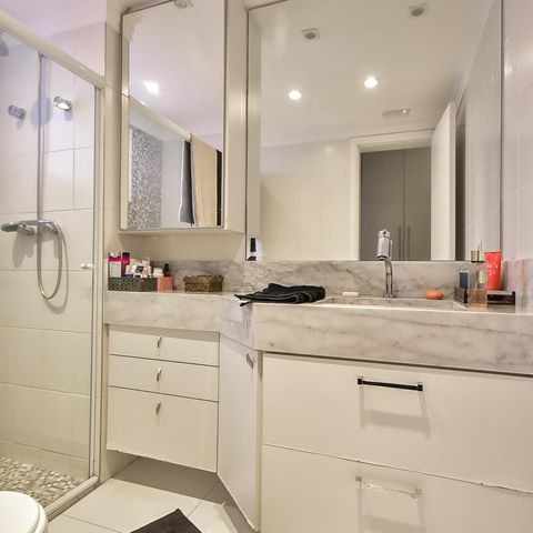 Apartamento à venda com 141m², 3 quartos e 2 vagasBanheiro Suíte 1