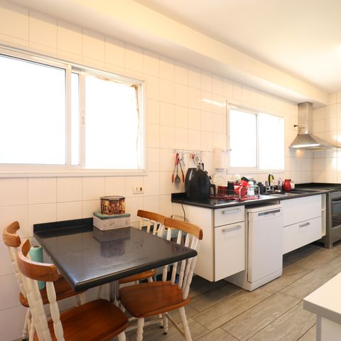 Apartamento à venda com 168m², 4 quartos e 3 vagasCozinha