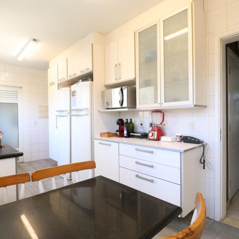 Apartamento à venda com 168m², 4 quartos e 3 vagasCozinha