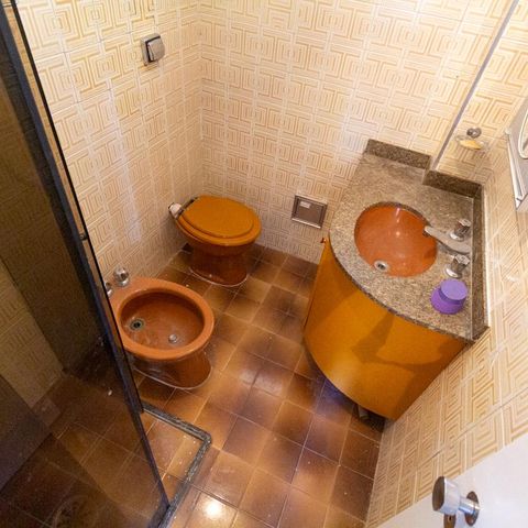 Apartamento à venda com 94m², 2 quartos e 1 vaga Apartamento à venda com 94m², 2 quartos e 1 vagaBanheiro 2