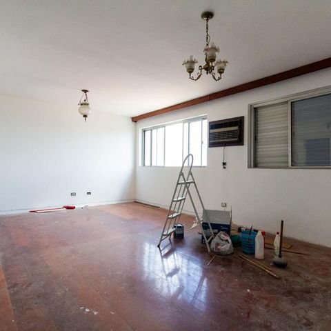 Apartamento à venda com 94m², 2 quartos e 1 vaga Apartamento à venda com 94m², 2 quartos e 1 vagaSala